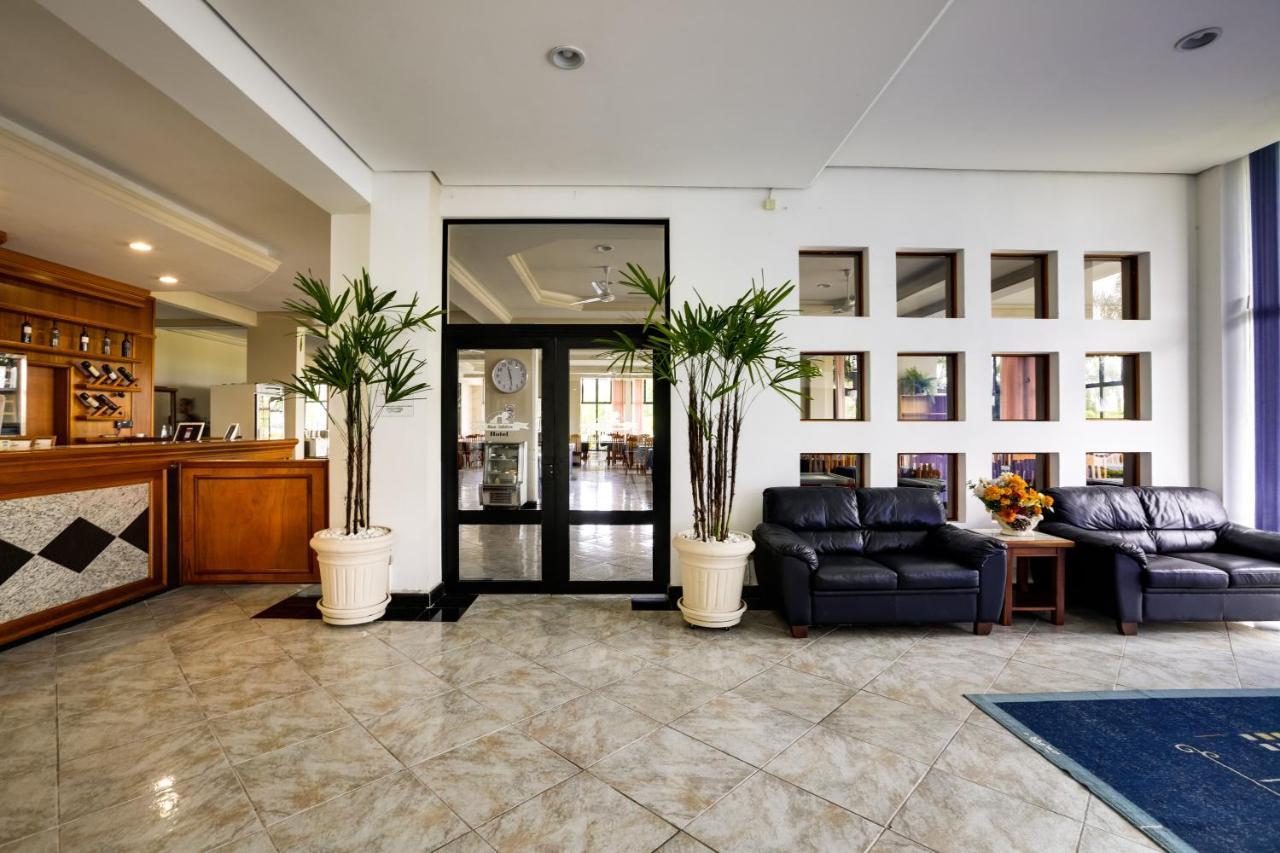 Hotel San Isidro São Gabriel Екстериор снимка